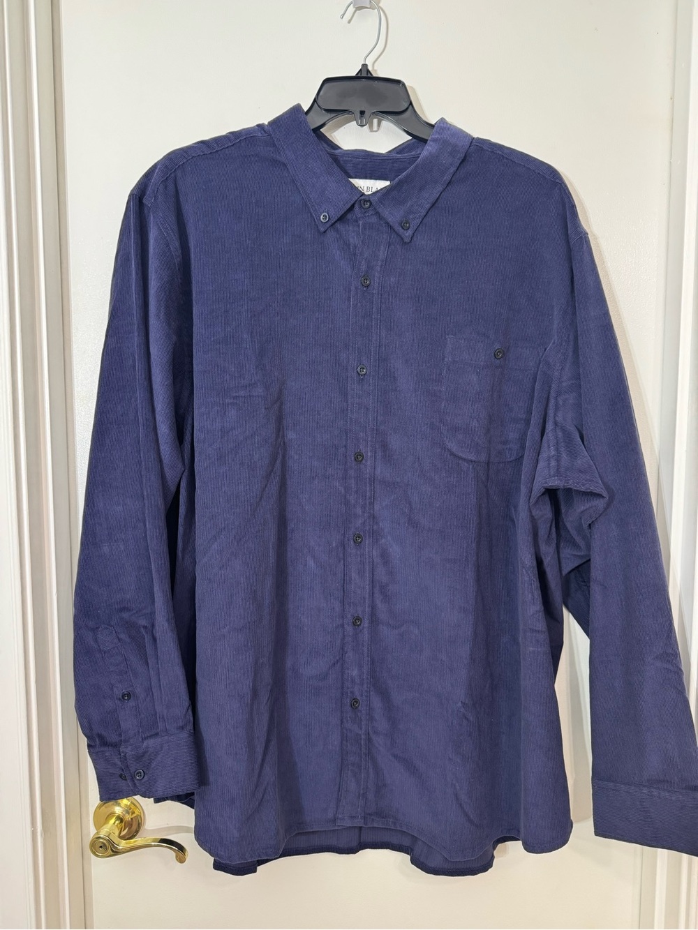 Men's Button-Down Corduroy Shirt in Navy - Classic Casual